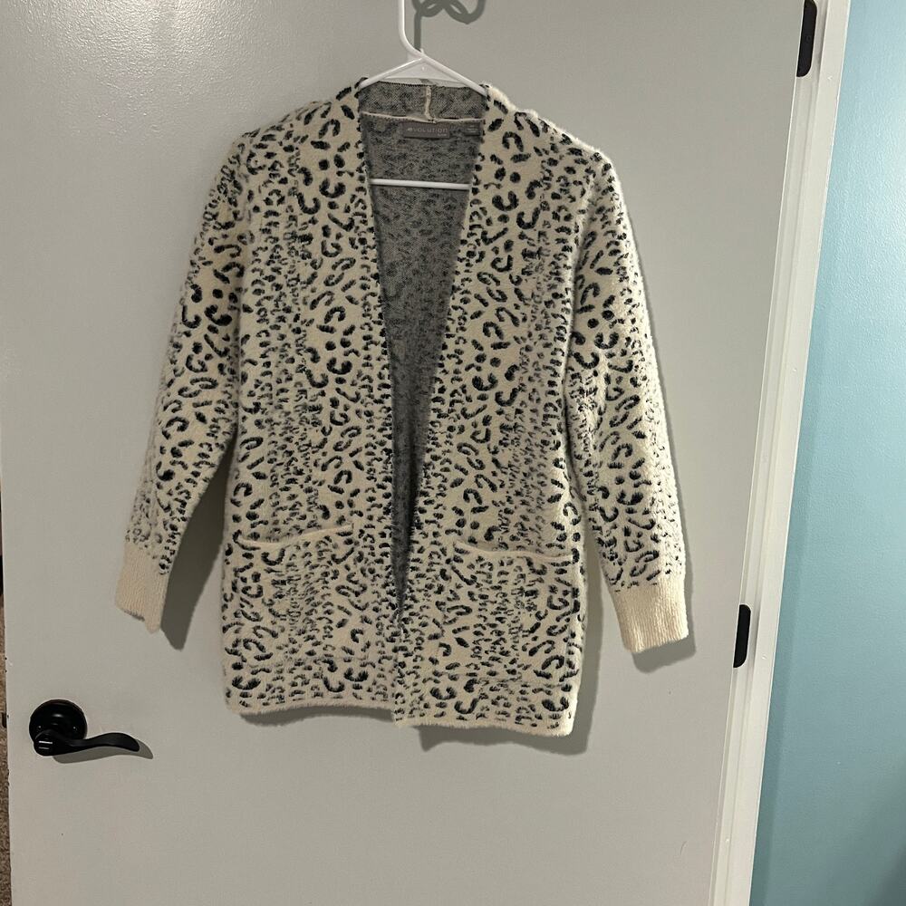 Snow Leopard Open Cardigan - Evolution by Cyrus - SP